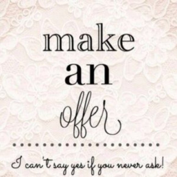 Meet your Posher, Amy - Picture 2 of 2